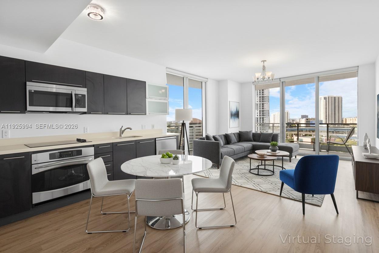 90 SW 3rd St #1512, Miami FL 33130