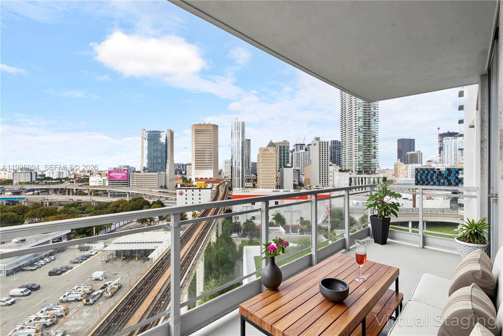90 SW 3rd St #1512, Miami FL 33130