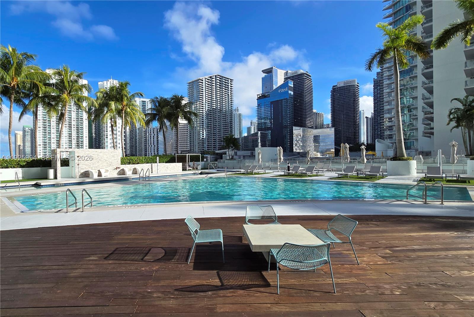 90 SW 3rd St #1512, Miami FL 33130