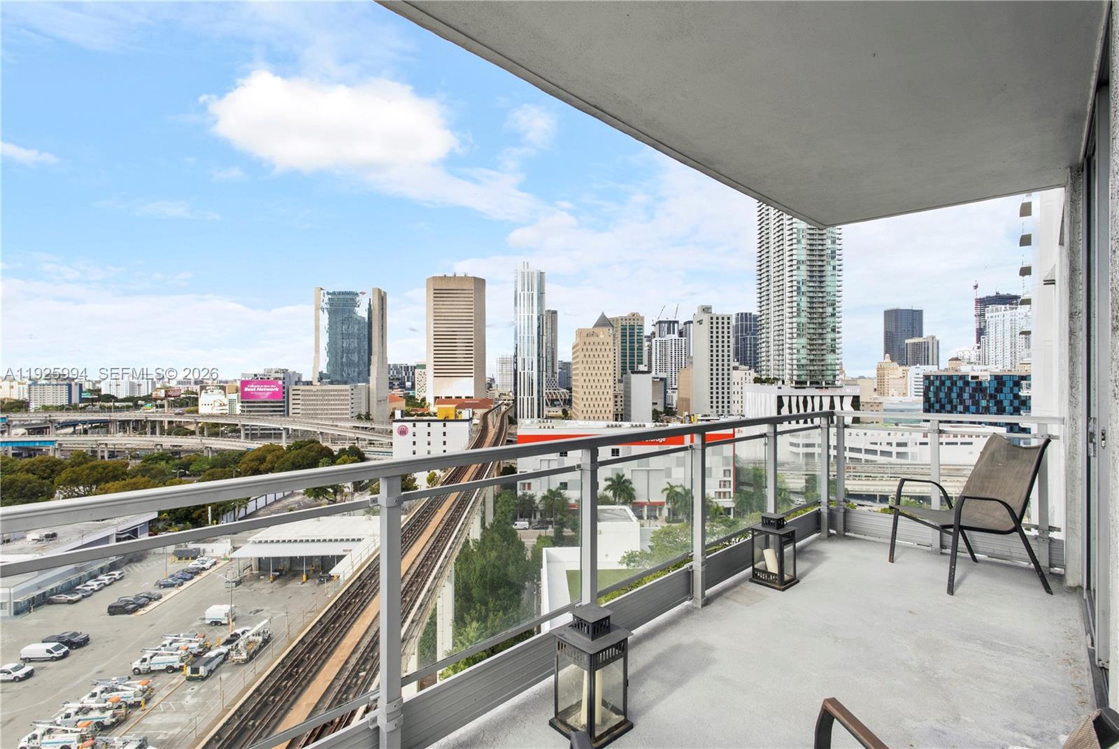 90 SW 3rd St #1512, Miami FL 33130