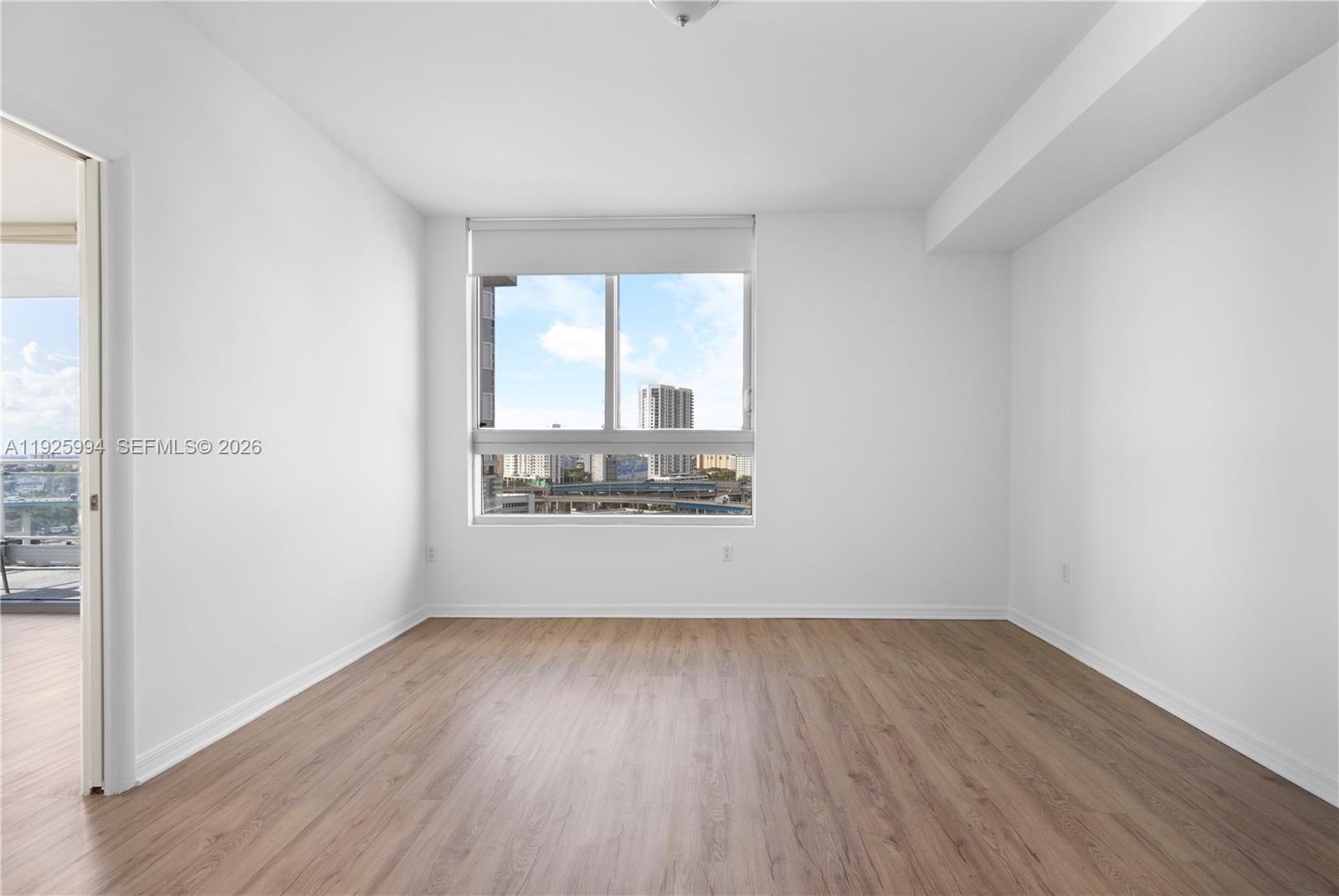 90 SW 3rd St #1512, Miami FL 33130