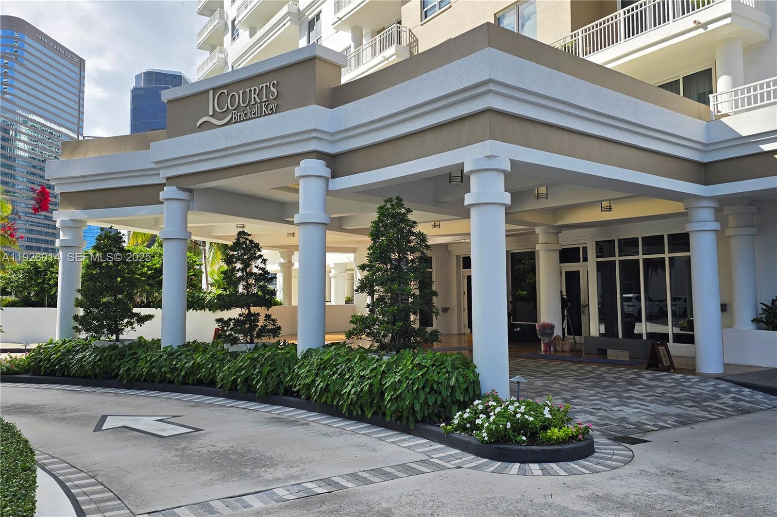 801 Brickell Key Blvd #2607, Miami FL 33131