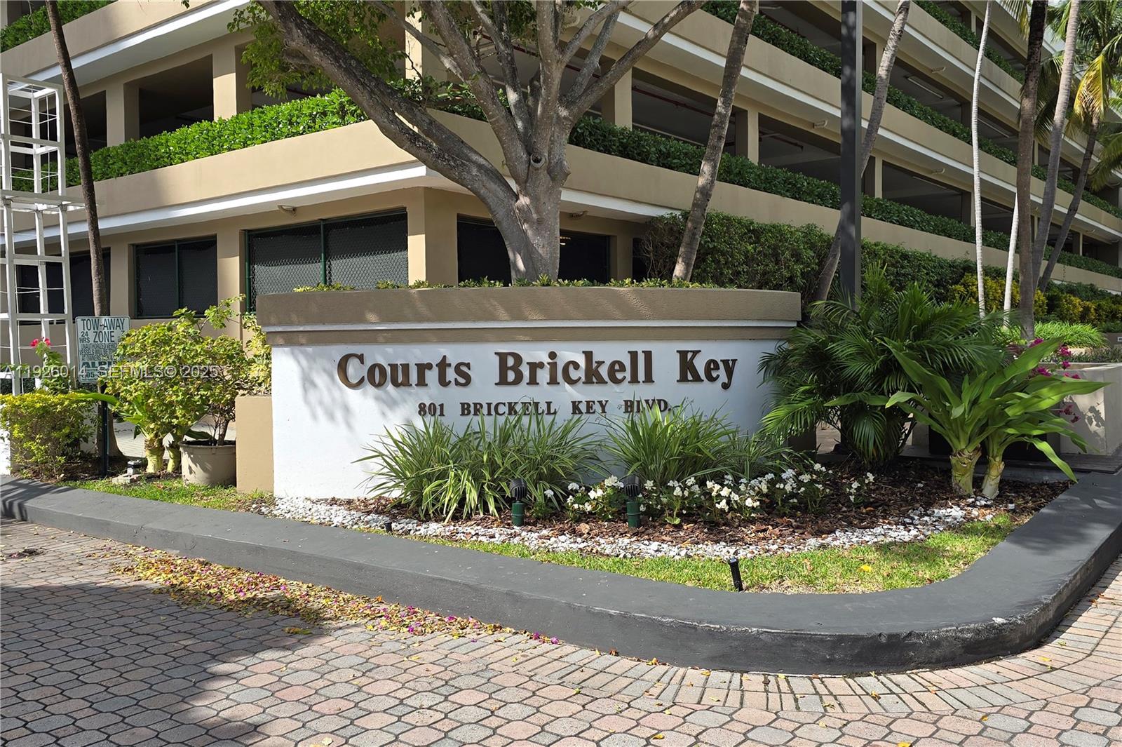 801 Brickell Key Blvd #2607, Miami FL 33131