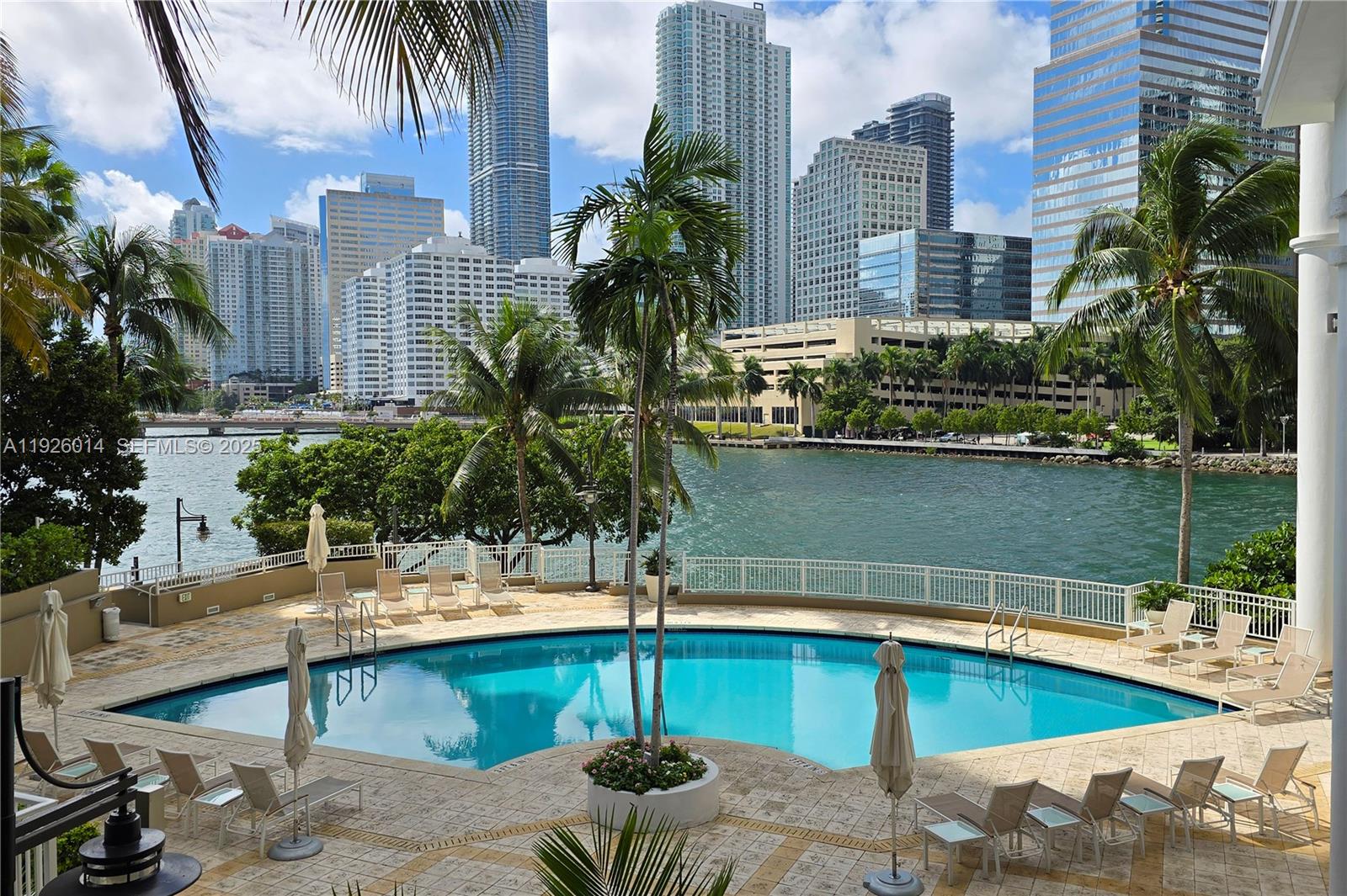 801 Brickell Key Blvd #2607, Miami FL 33131