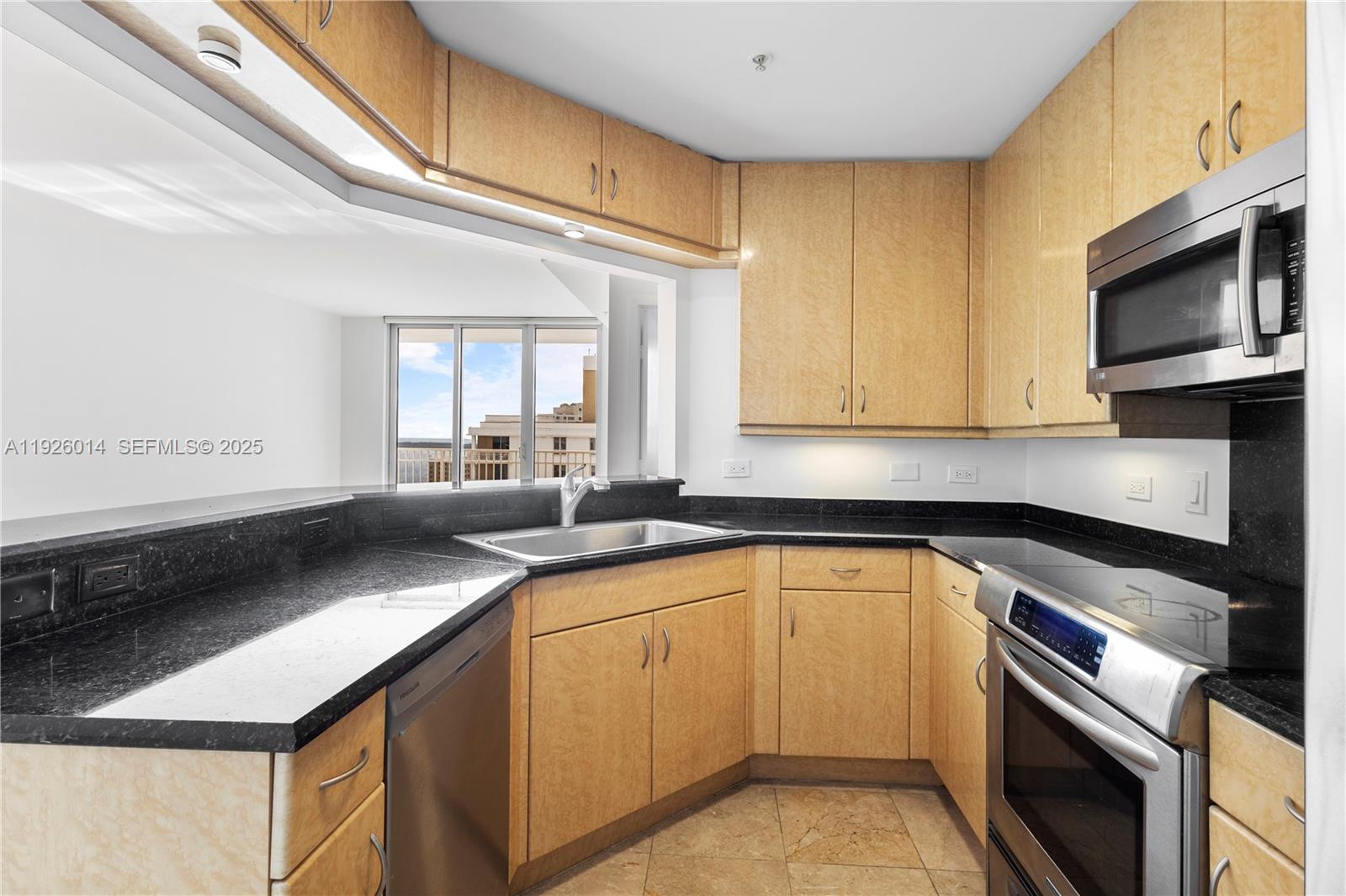 801 Brickell Key Blvd #2607, Miami FL 33131