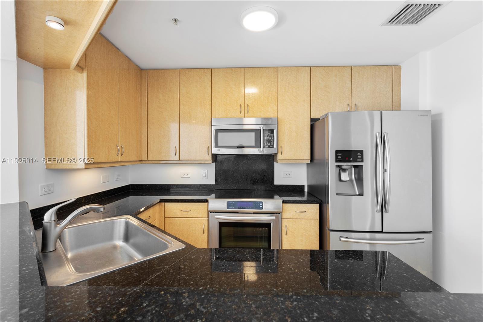 801 Brickell Key Blvd #2607, Miami FL 33131