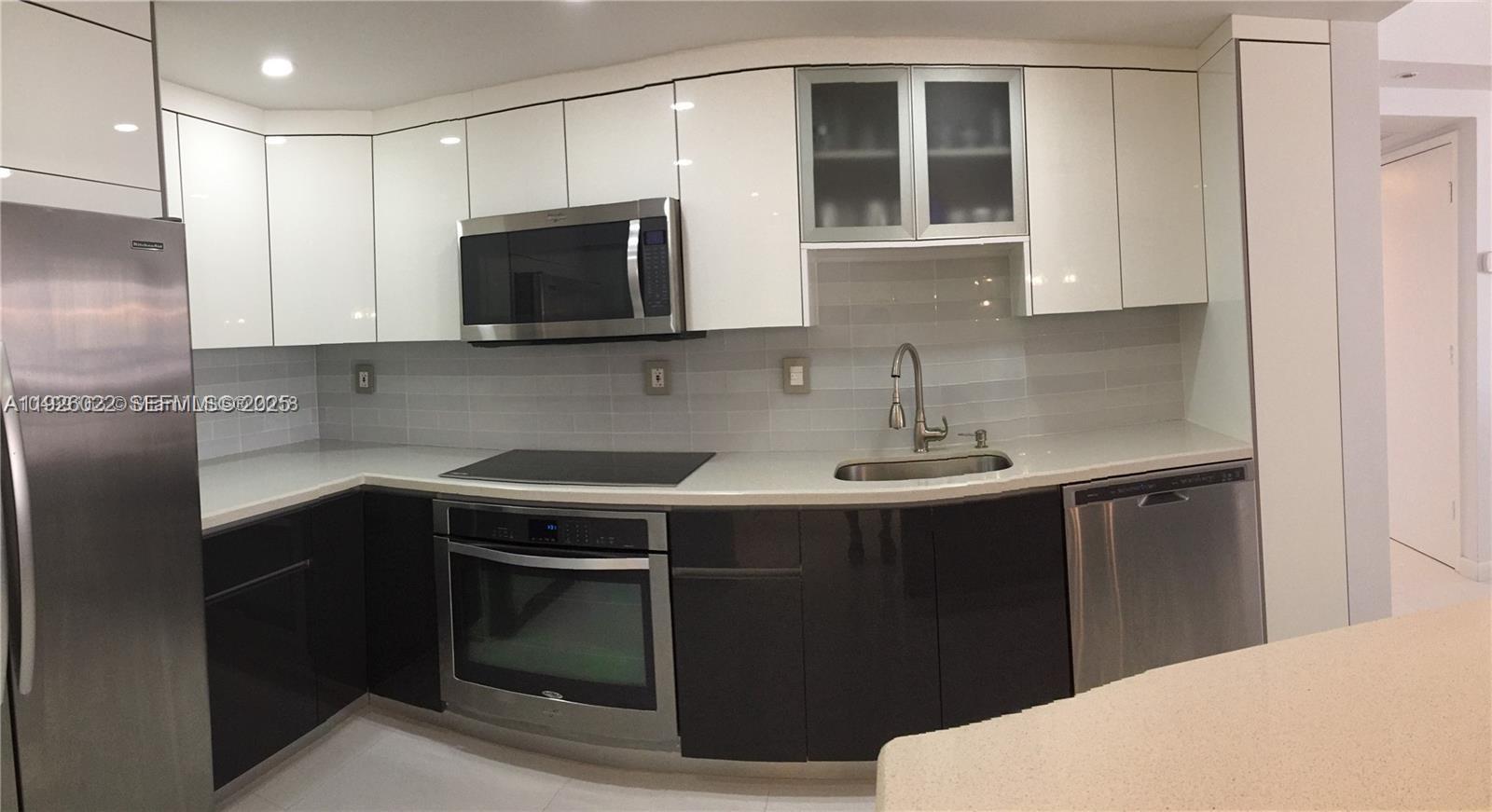 3731 N Country Club Dr #623, Aventura FL 33180