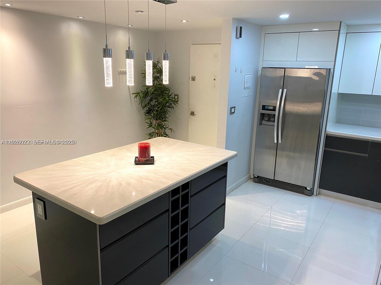 3731 N Country Club Dr #623, Aventura FL 33180