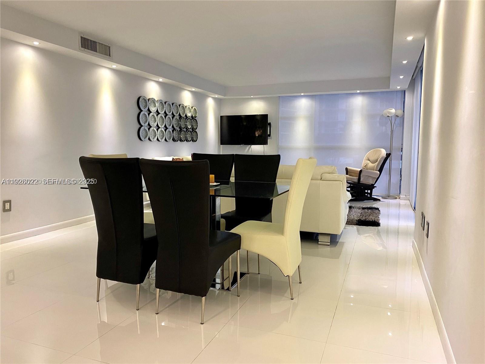 3731 N Country Club Dr #623, Aventura FL 33180
