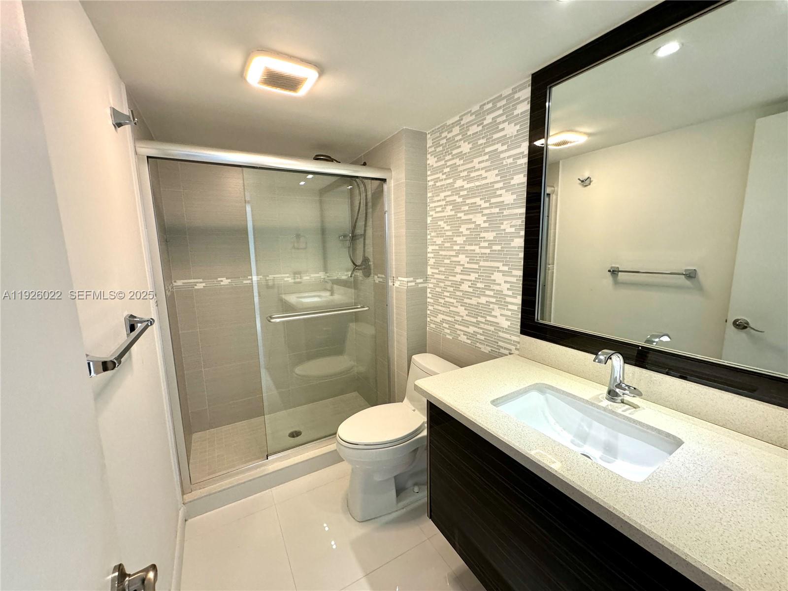 3731 N Country Club Dr #623, Aventura FL 33180