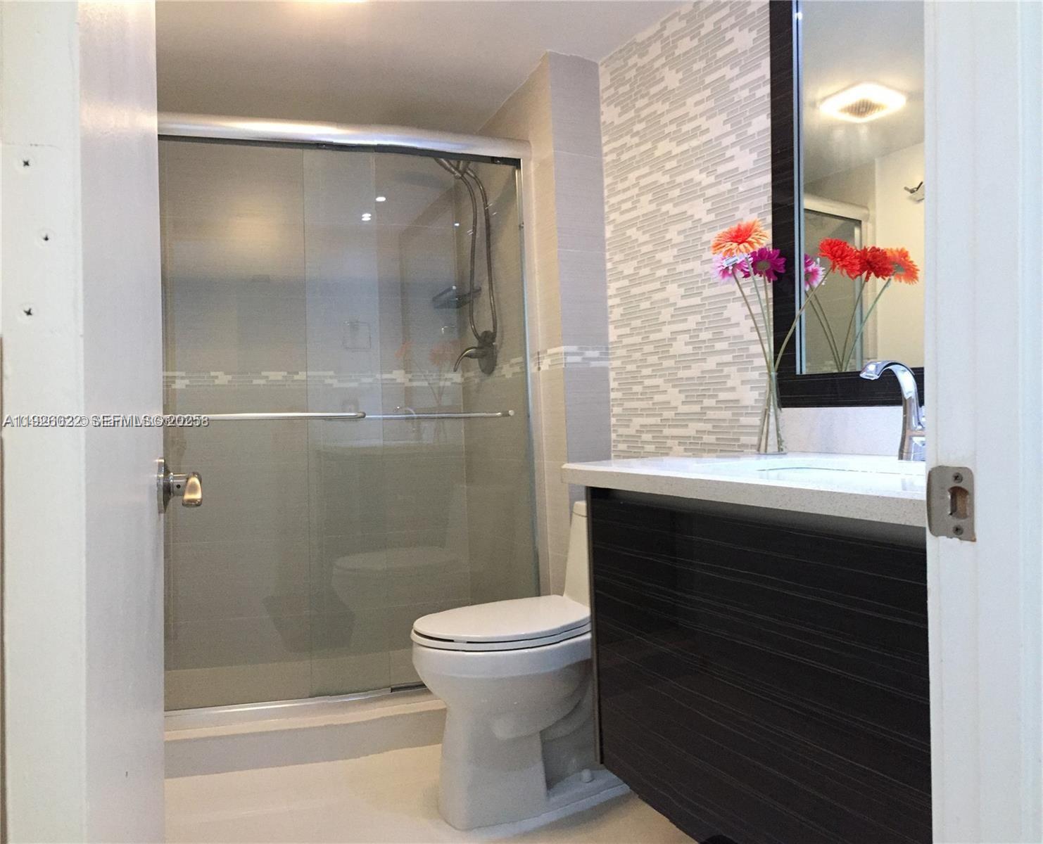 3731 N Country Club Dr #623, Aventura FL 33180