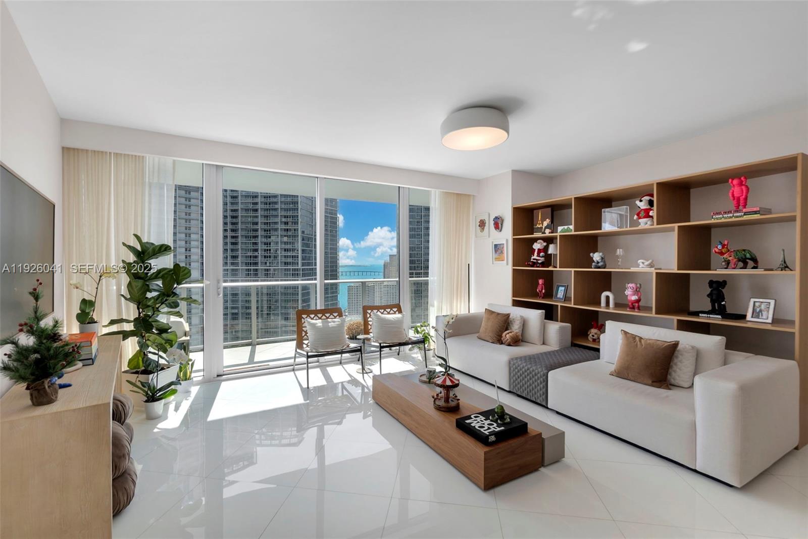 200 Biscayne Boulevard Way #3108, Miami FL 33131
