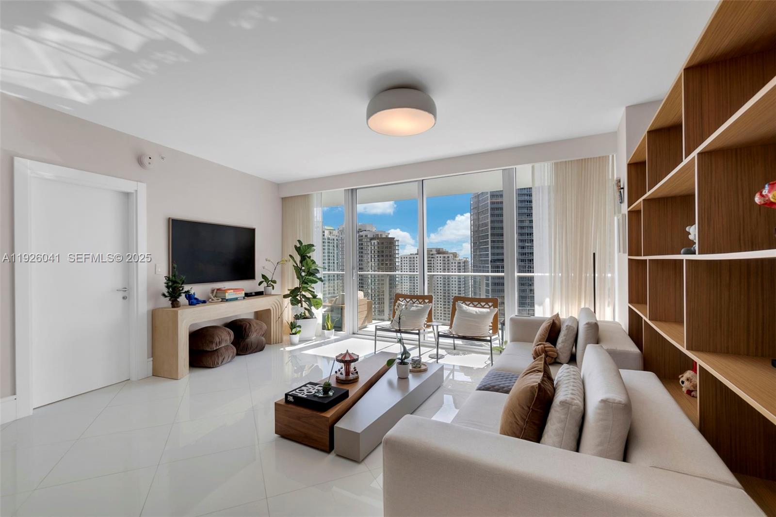 200 Biscayne Boulevard Way #3108, Miami FL 33131