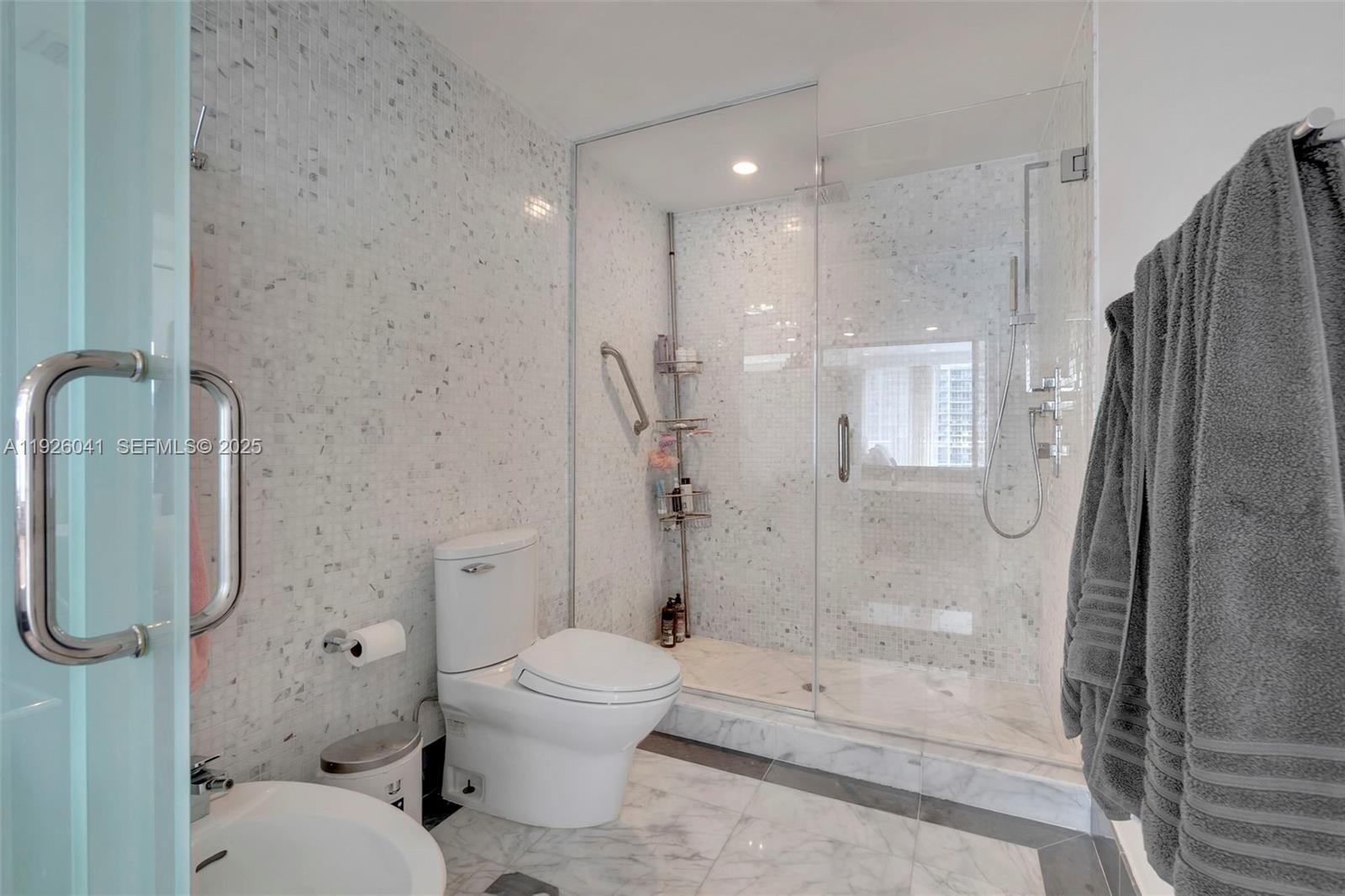 200 Biscayne Boulevard Way #3108, Miami FL 33131