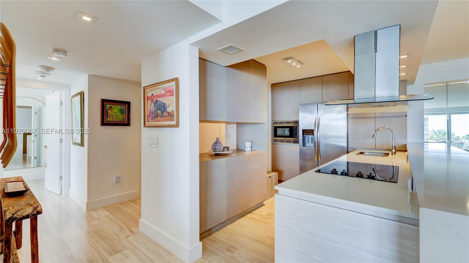 177 Ocean Lane Dr #707, Key Biscayne FL 33149