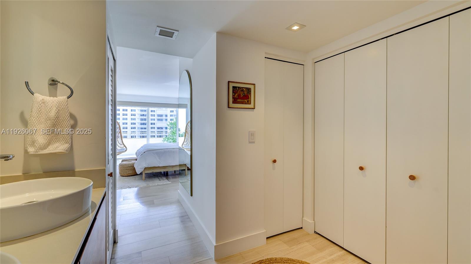 177 Ocean Lane Dr #707, Key Biscayne FL 33149