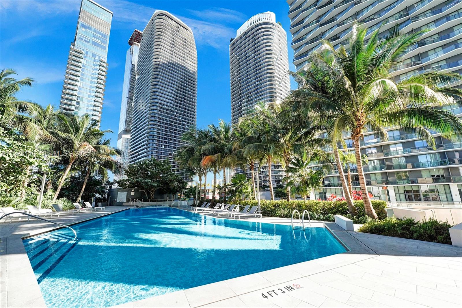 88 SW 7th St #2106, Miami FL 33130