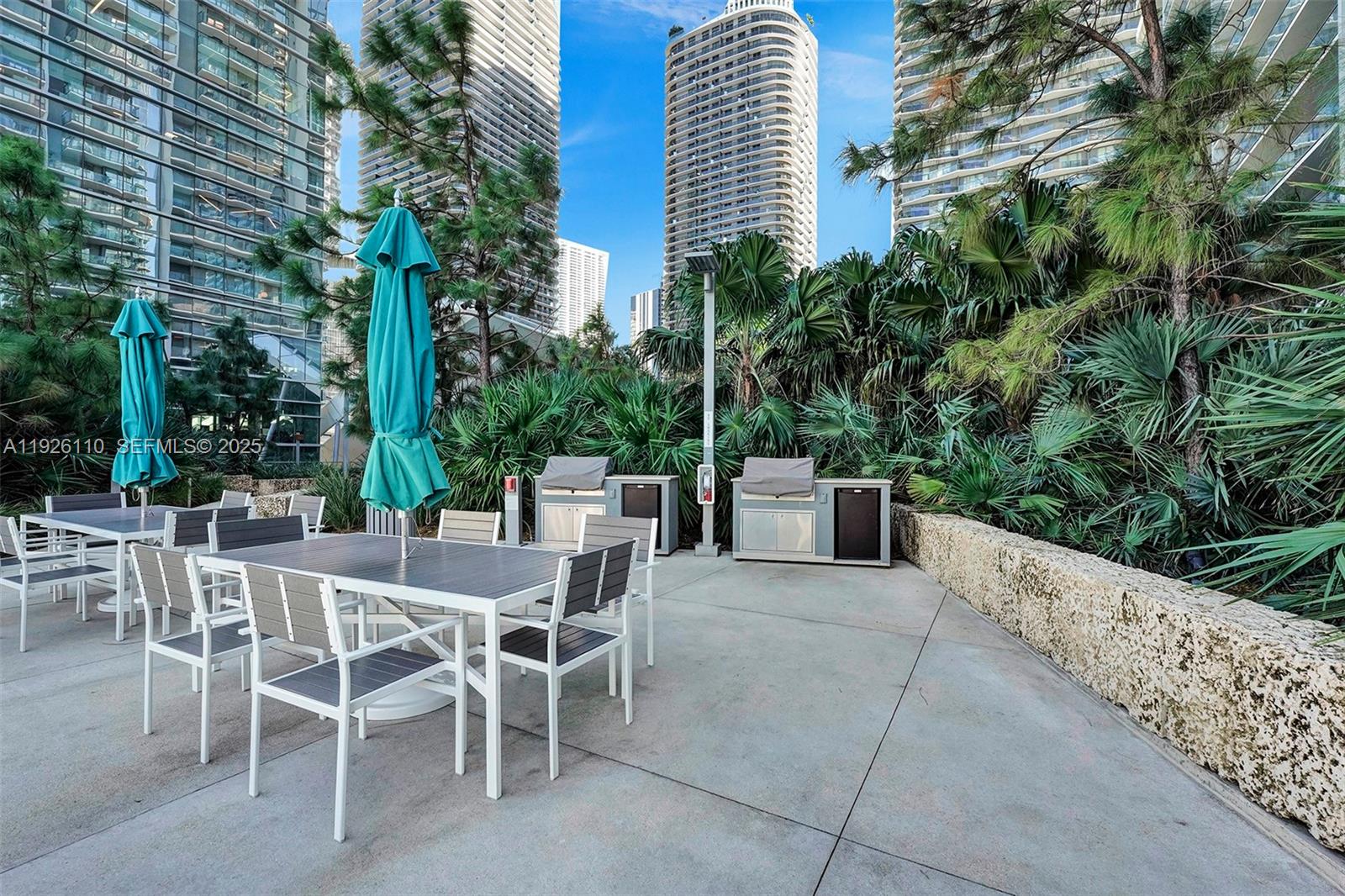 88 SW 7th St #2106, Miami FL 33130