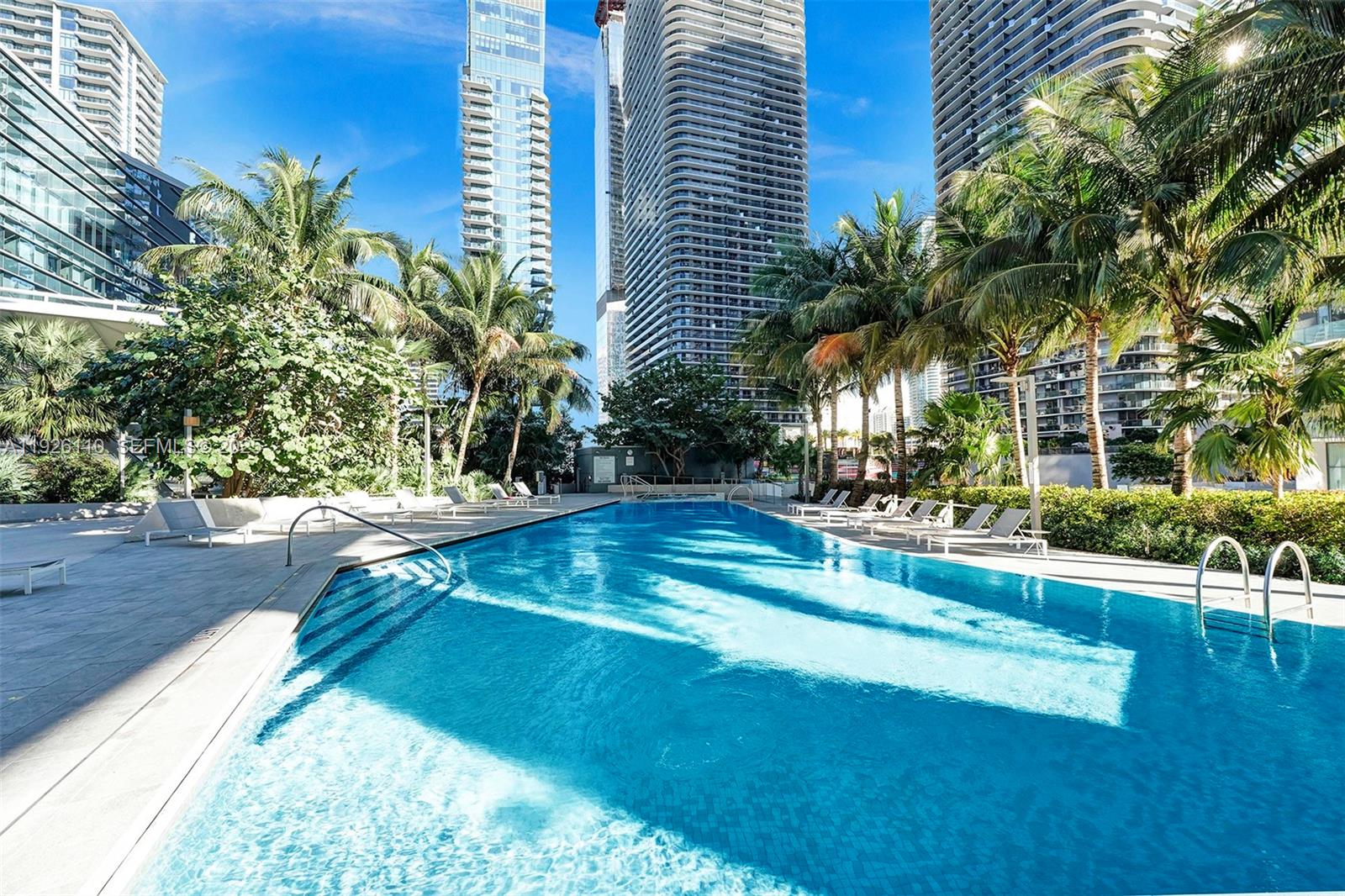 88 SW 7th St #2106, Miami FL 33130
