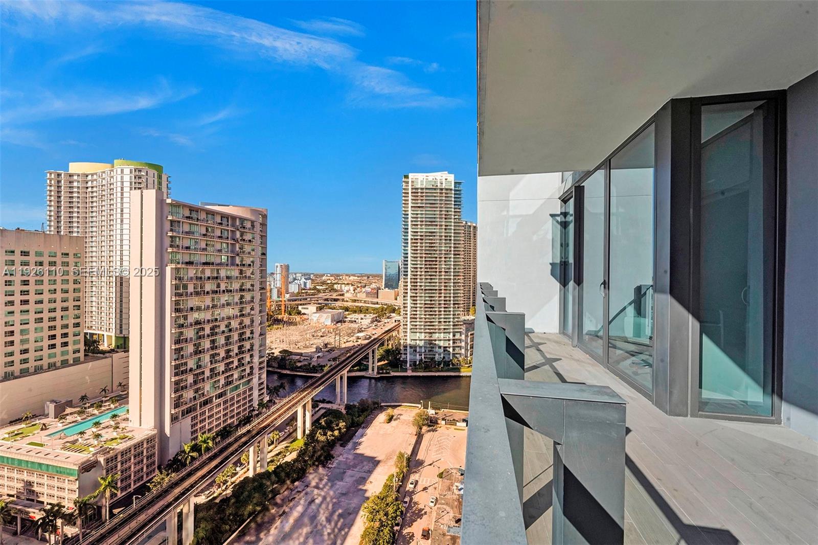 88 SW 7th St #2106, Miami FL 33130
