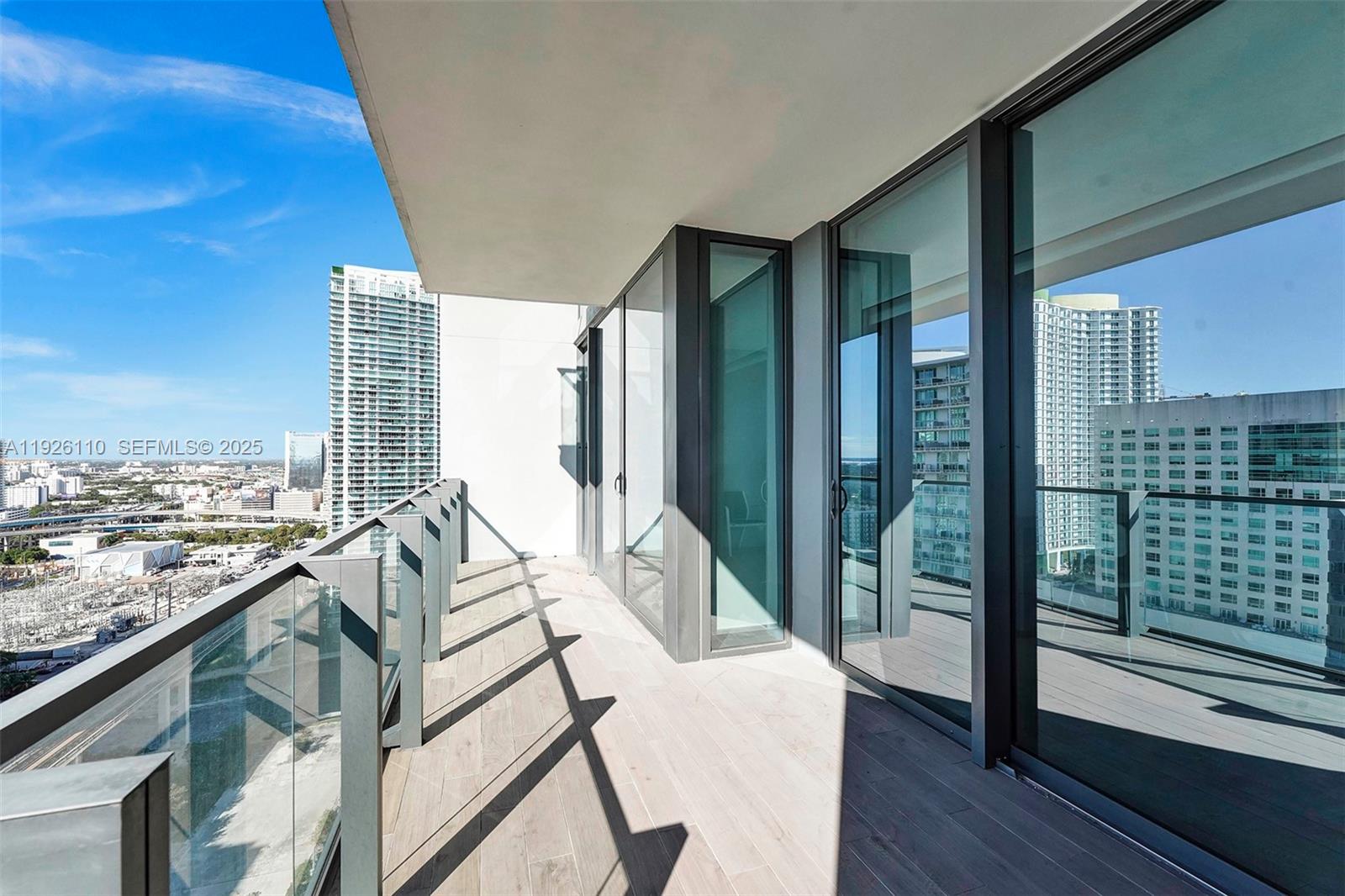 88 SW 7th St #2106, Miami FL 33130