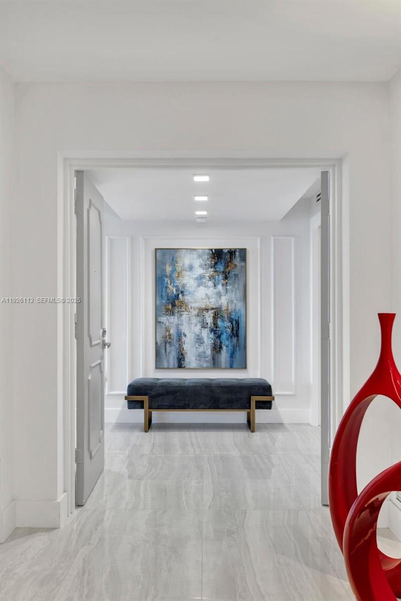 881 Ocean Dr #9C, Key Biscayne FL 33149