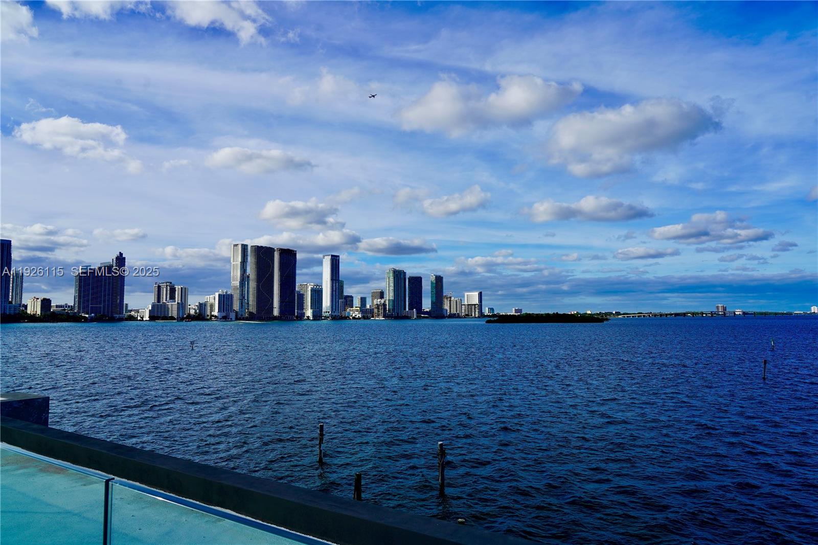 1041 N Venetian Dr, Miami FL 33139