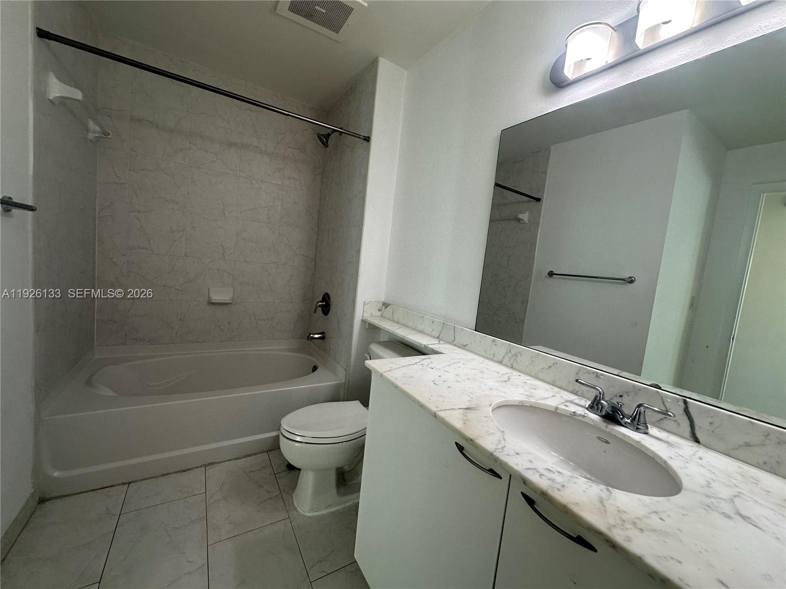 234 NE 3rd St #201, Miami FL 33132