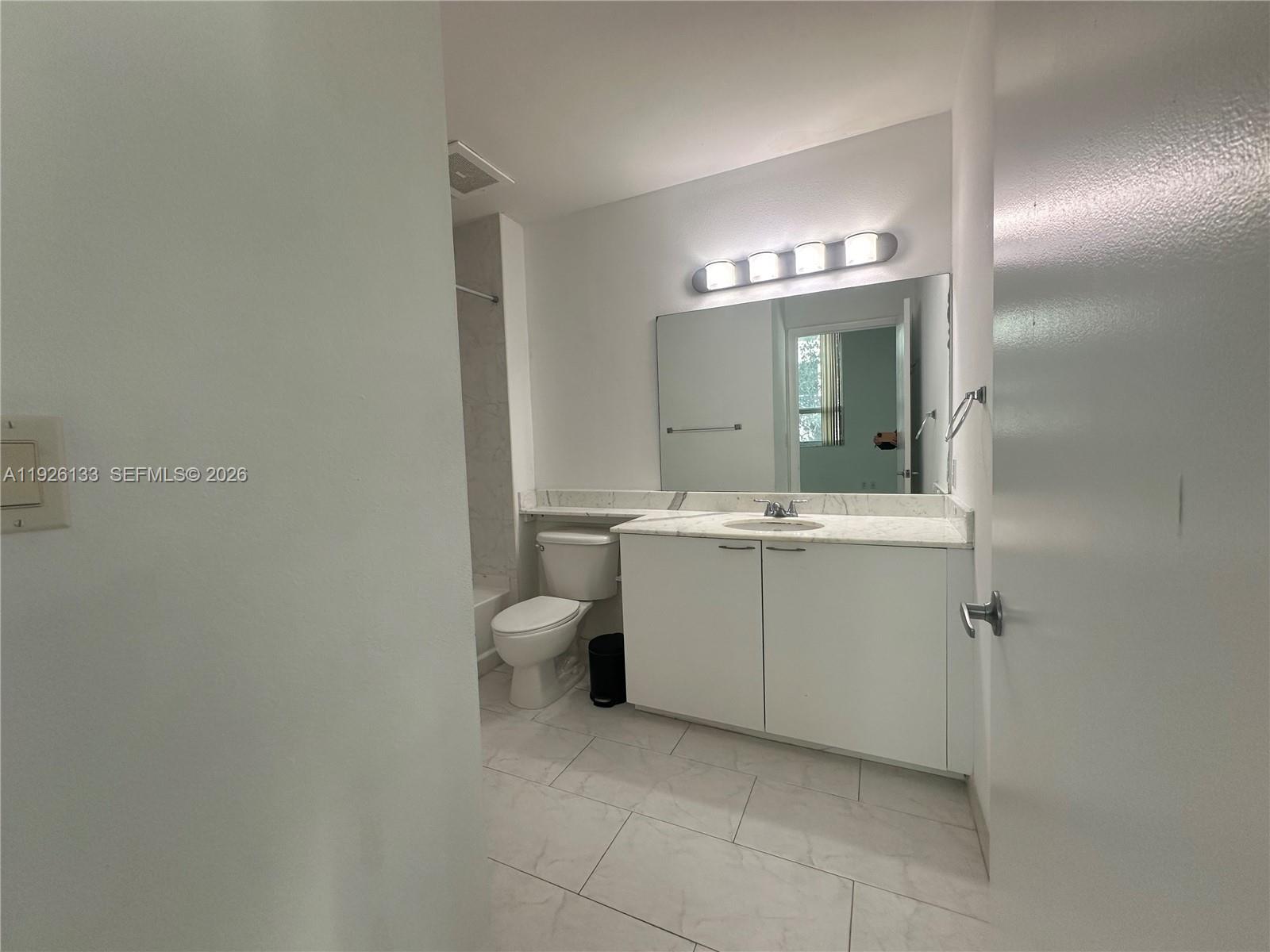 234 NE 3rd St #201, Miami FL 33132
