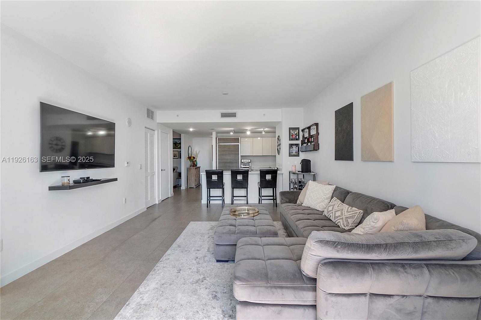 1100 S Miami Ave #2302, Miami FL 33130