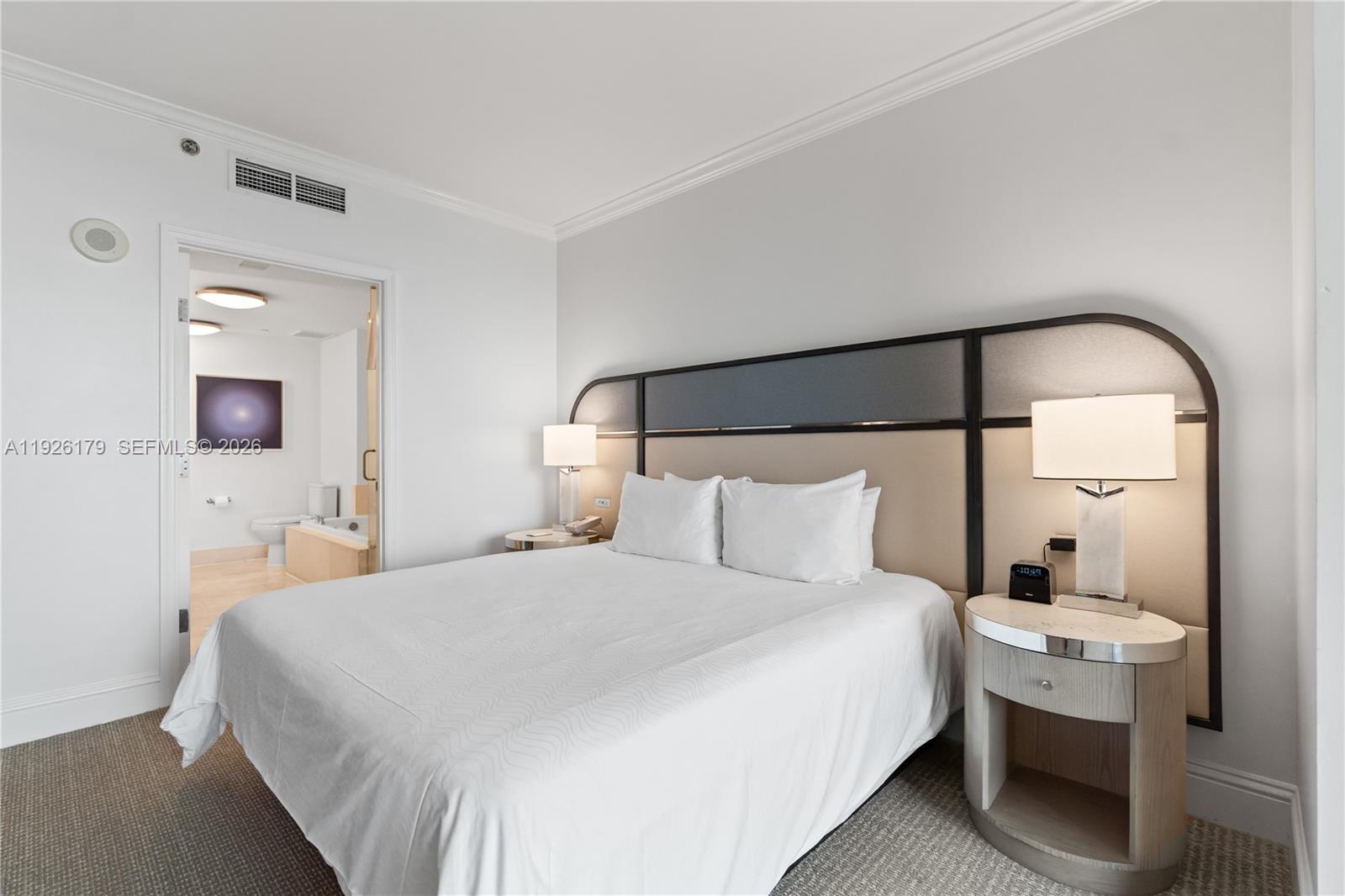4401 Collins Ave #2517, Miami Beach FL 33140