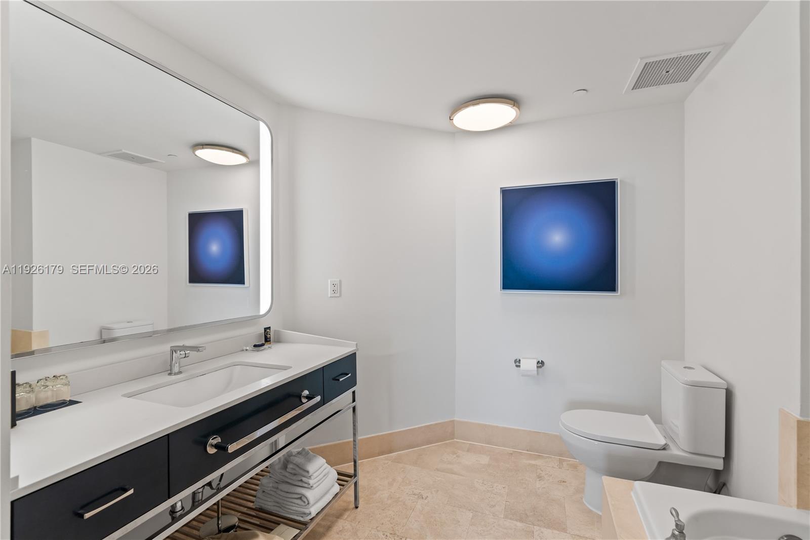 4401 Collins Ave #2517, Miami Beach FL 33140