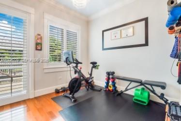 7821 SW 54th Ct, Miami FL 33143