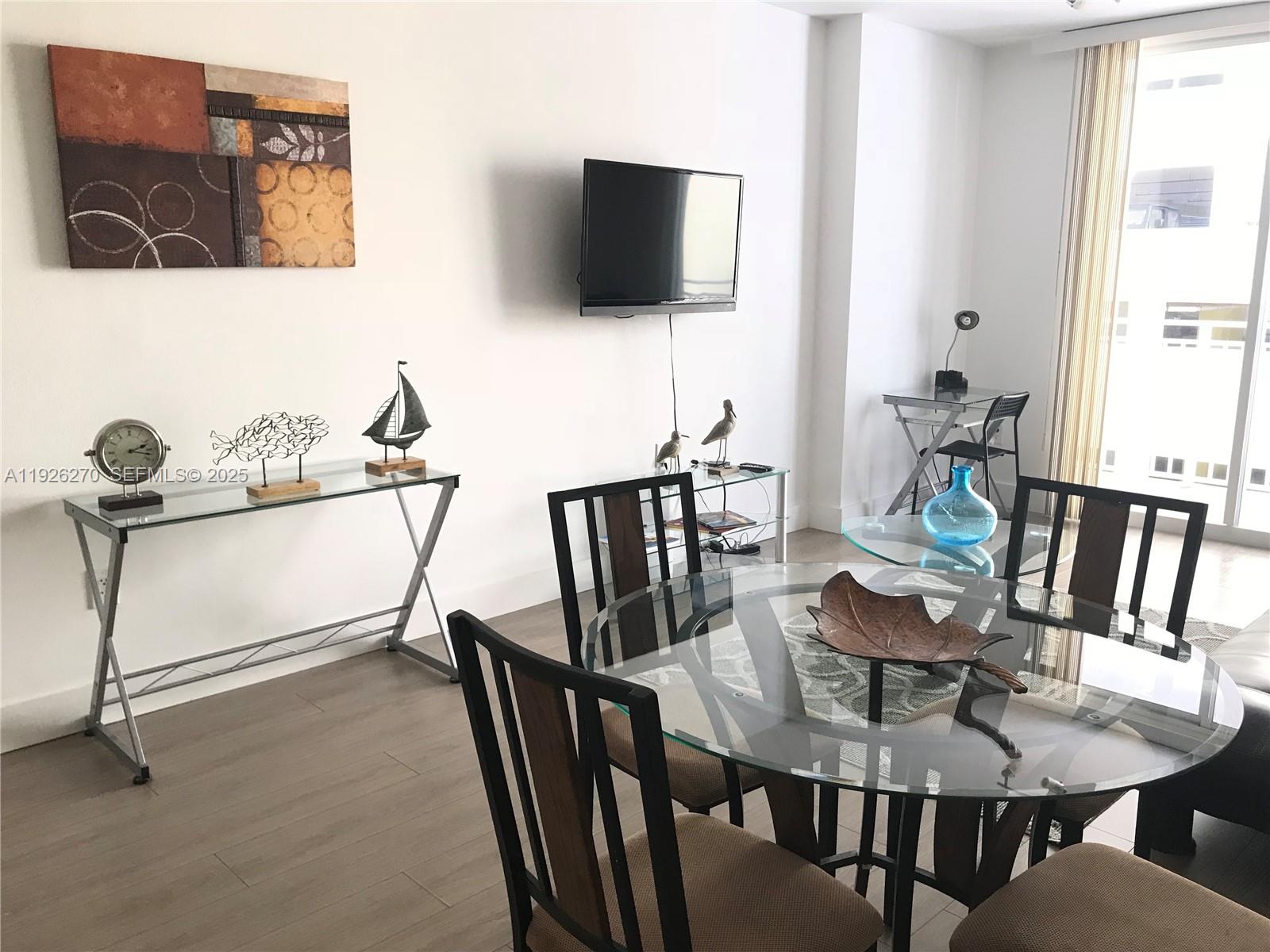 185 SE 14 TE #802, Miami FL 33131