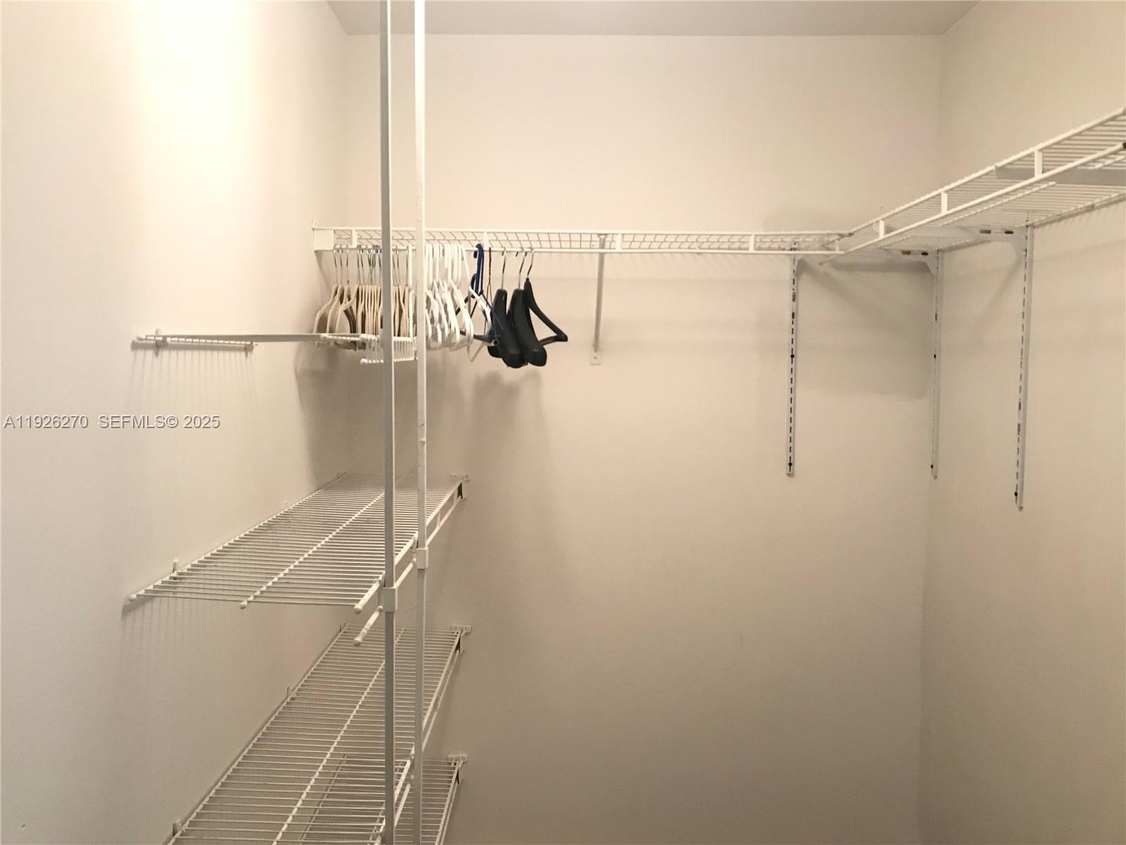 185 SE 14 TE #802, Miami FL 33131