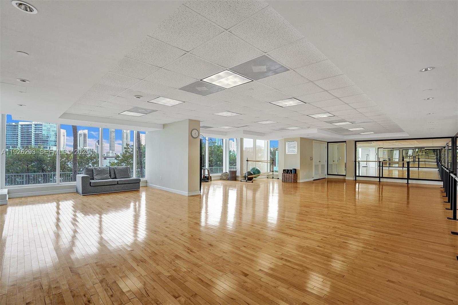 3201 NE 183rd St #704, Aventura FL 33160