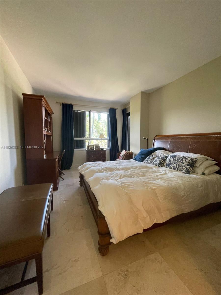 251 Crandon Blvd #233, Key Biscayne FL 33149