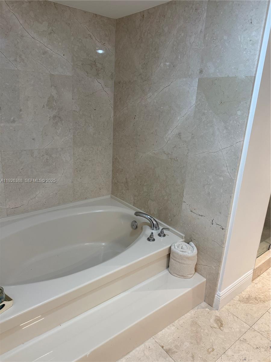 251 Crandon Blvd #233, Key Biscayne FL 33149
