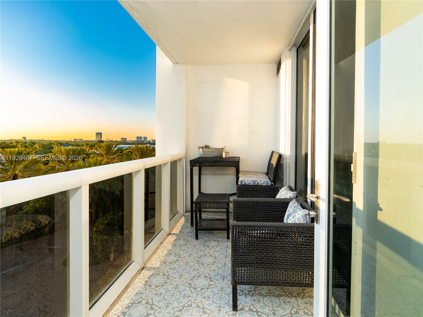 10275 Collins Ave #527, Bal Harbour FL 33154