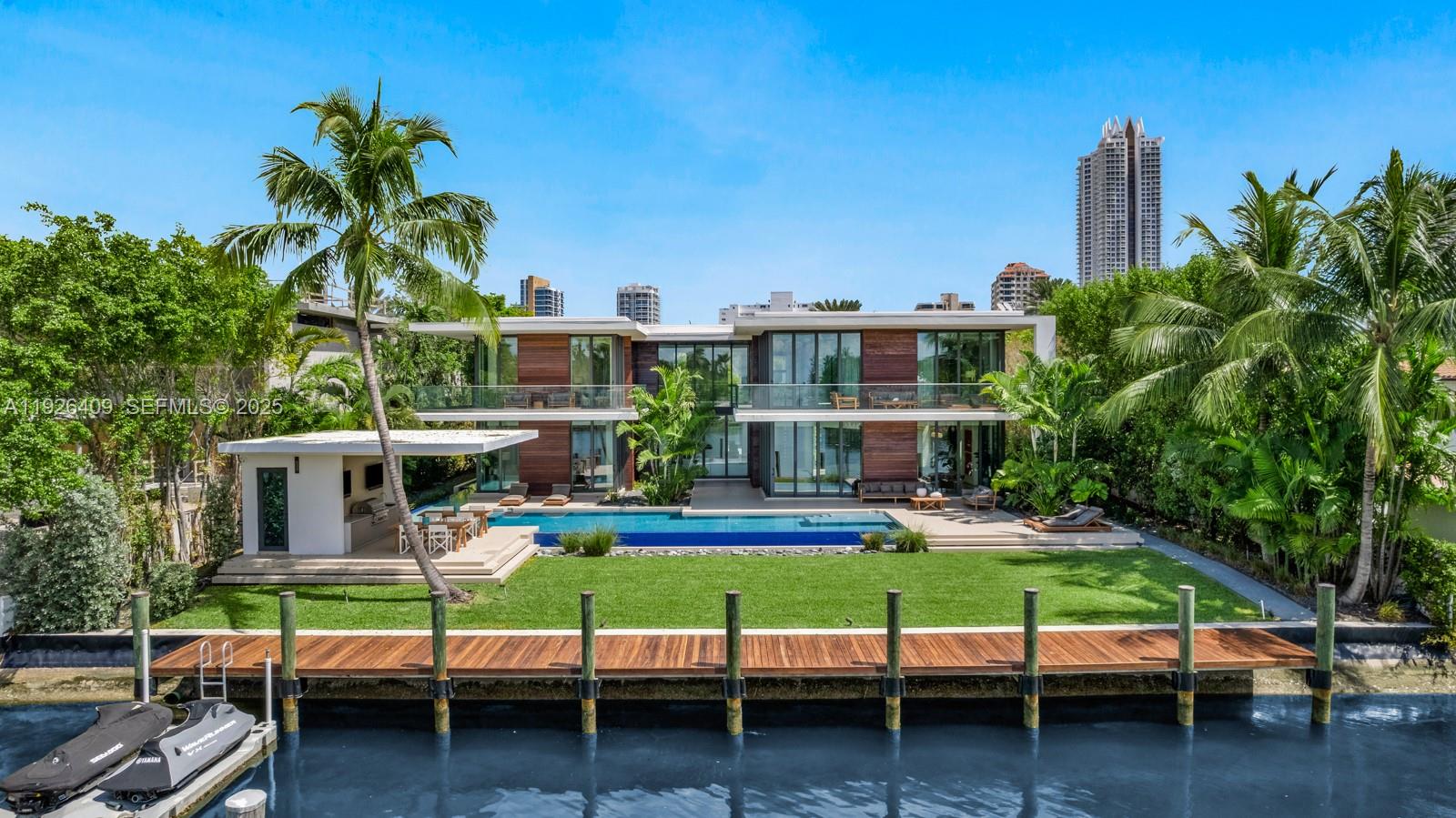 6480 Allison Rd, Miami Beach FL 33141