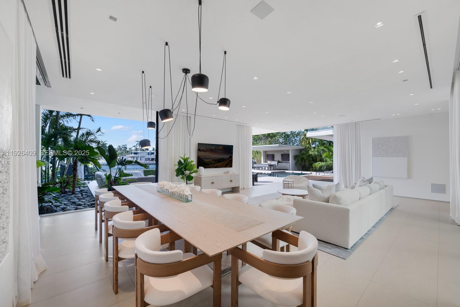 6480 Allison Rd, Miami Beach FL 33141