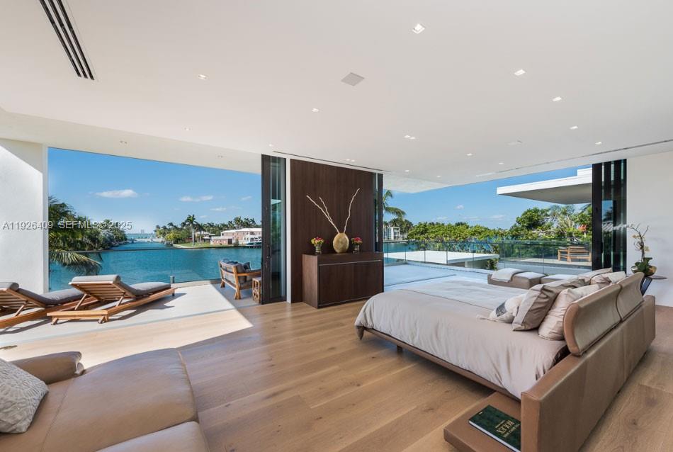 6480 Allison Rd, Miami Beach FL 33141