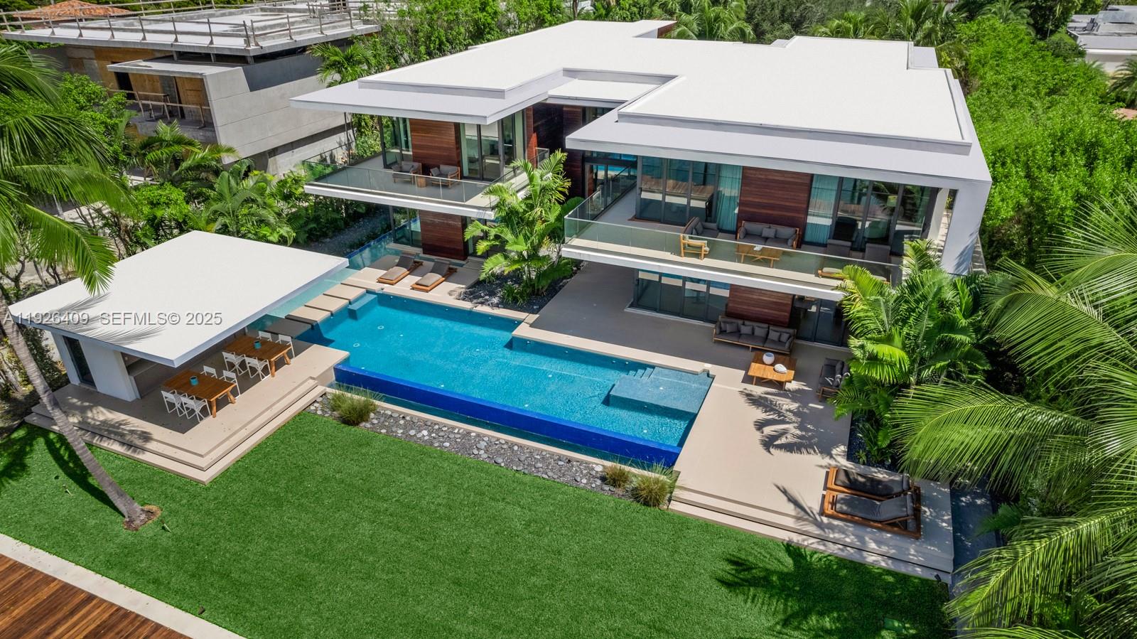 6480 Allison Rd, Miami Beach FL 33141