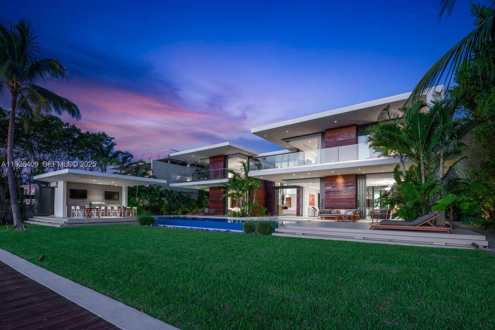 6480 Allison Rd, Miami Beach FL 33141