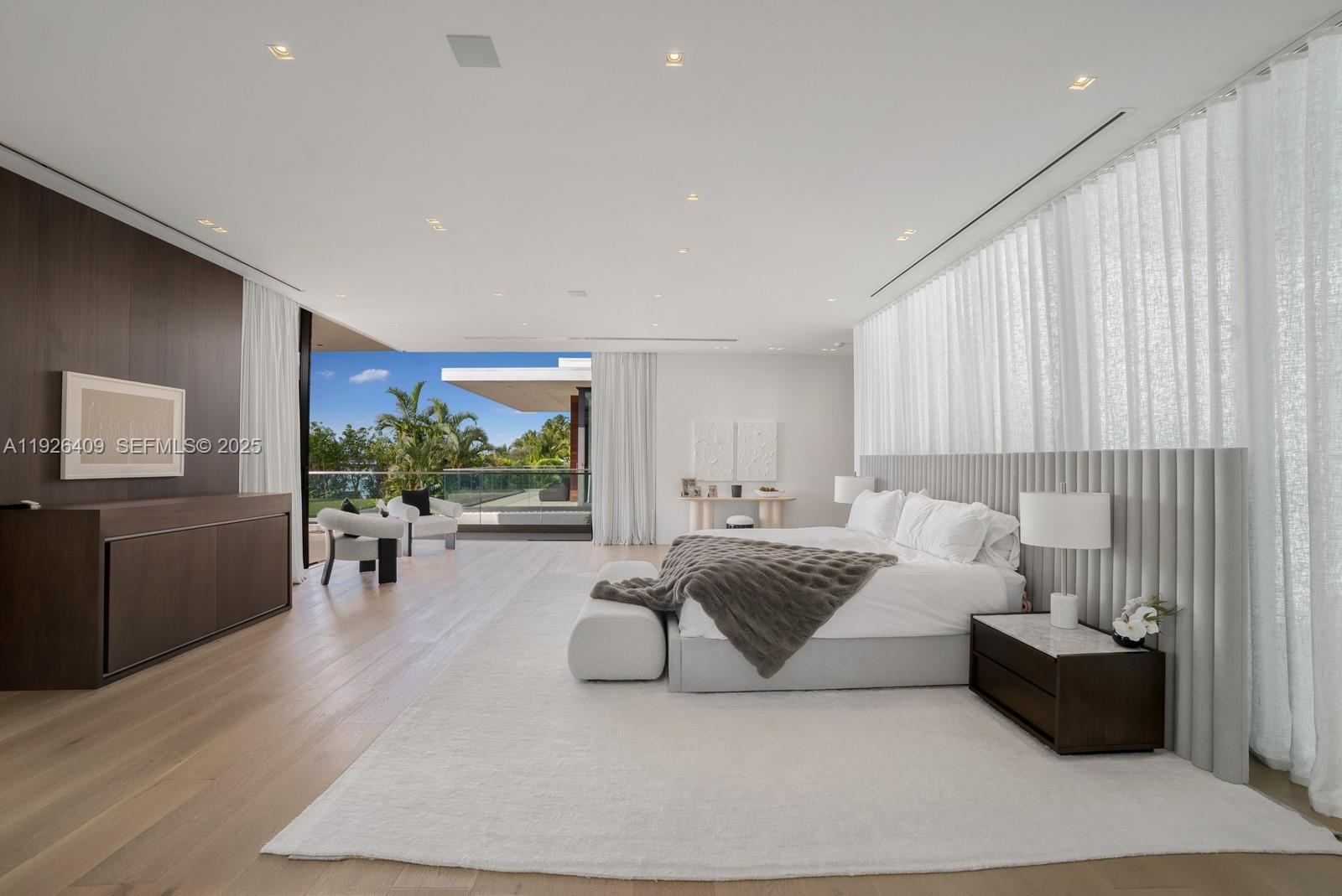6480 Allison Rd, Miami Beach FL 33141