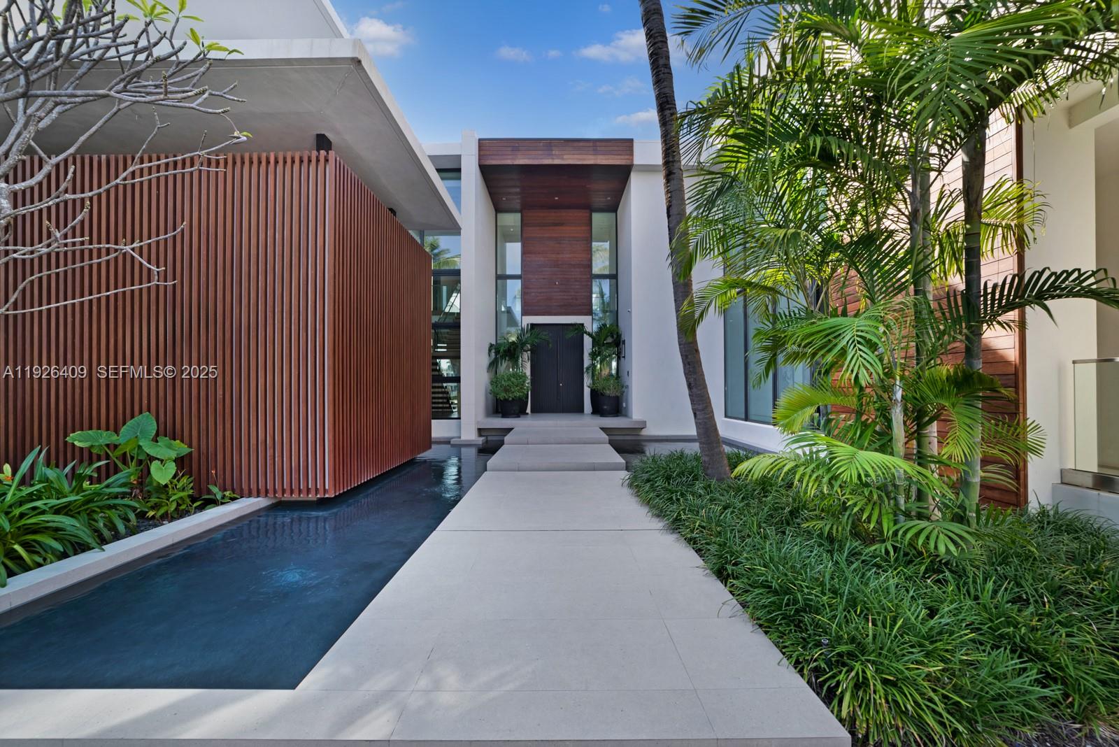6480 Allison Rd, Miami Beach FL 33141