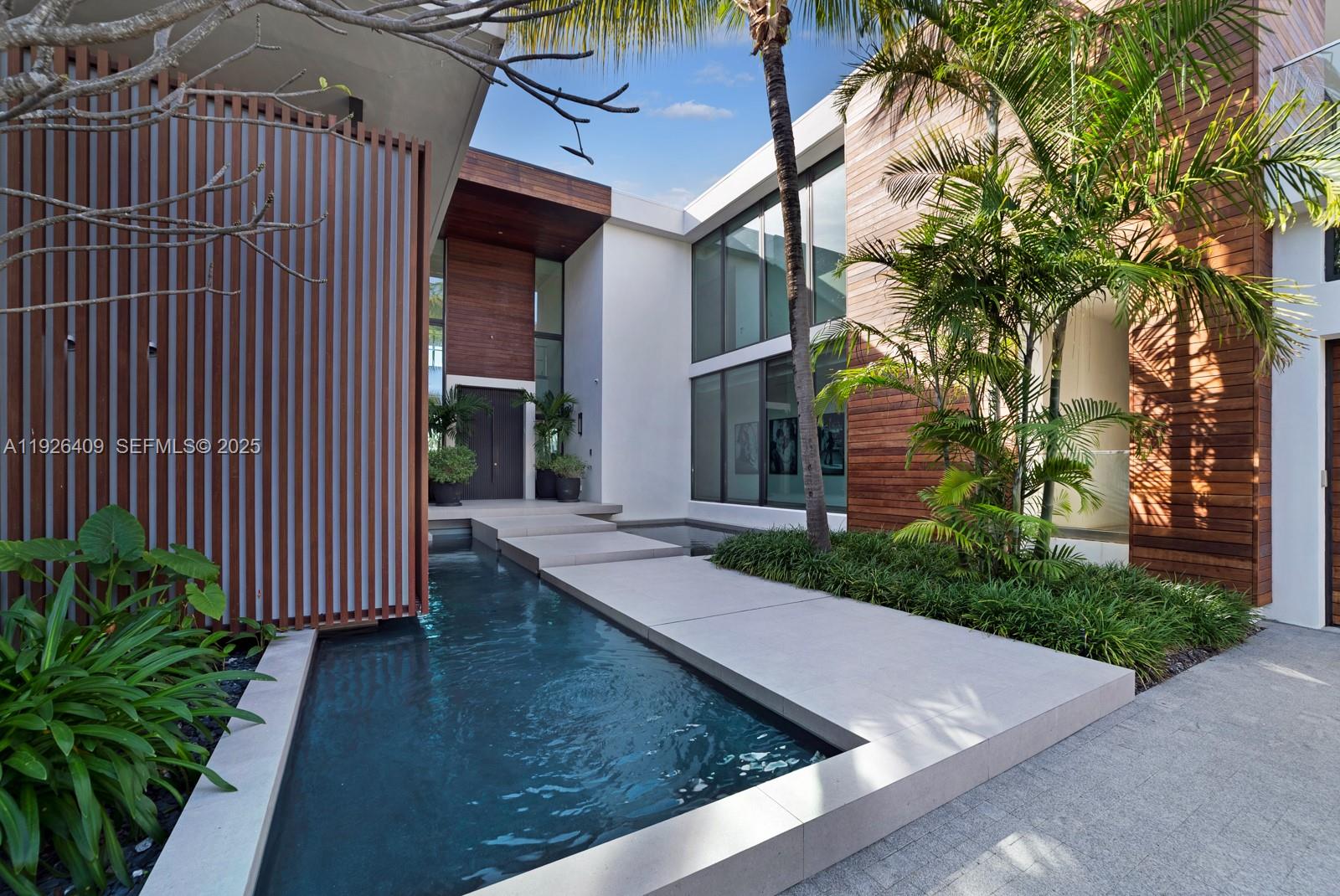 6480 Allison Rd, Miami Beach FL 33141
