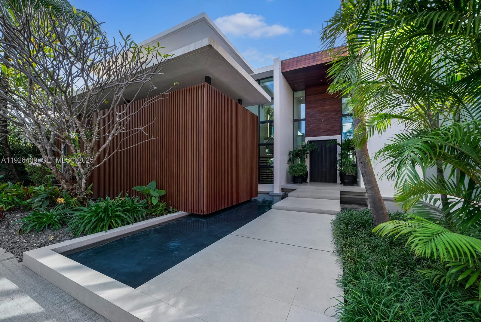 6480 Allison Rd, Miami Beach FL 33141