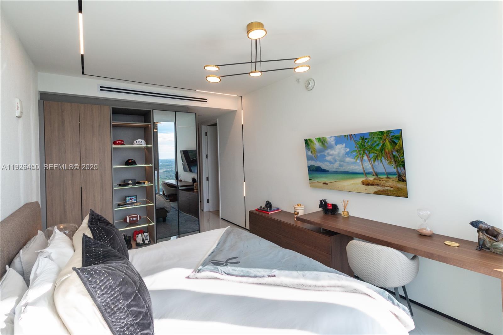 15701 Collins Ave #3102, Sunny Isles Beach FL 33160