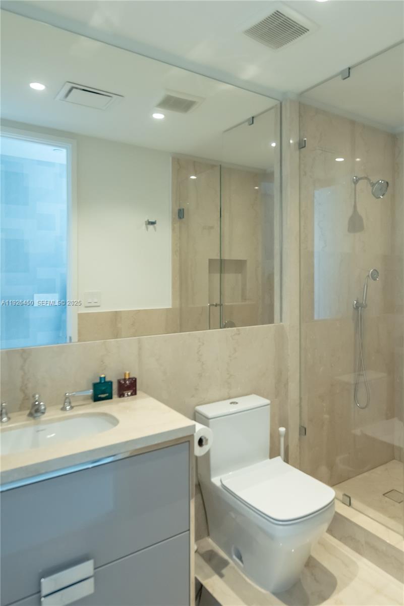 15701 Collins Ave #3102, Sunny Isles Beach FL 33160